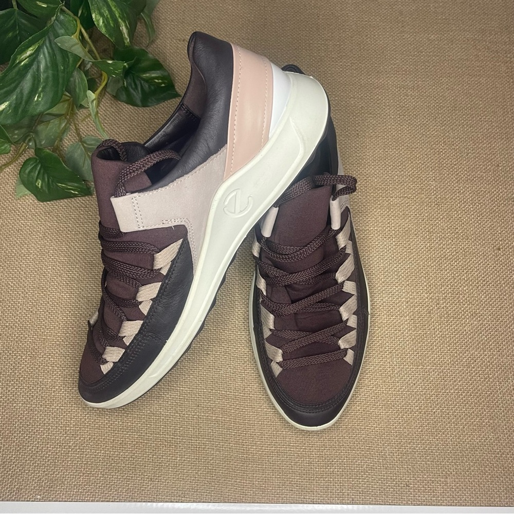 ECCO Flexure Runner II Sneakers Shoes Wine Pink Womens Size 10 US